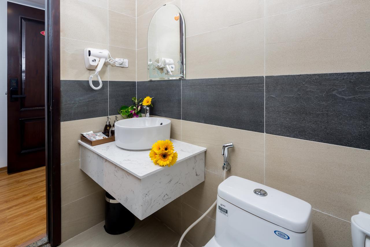 Silana Hotel Da Nang Exterior photo